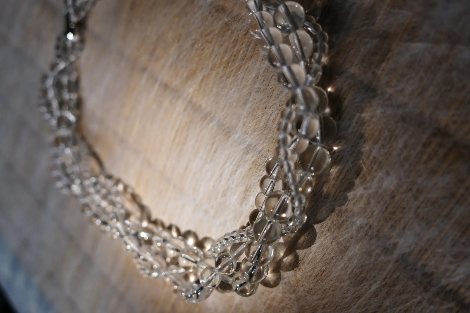 Himo - Twisted Crystal Choker — alternate view