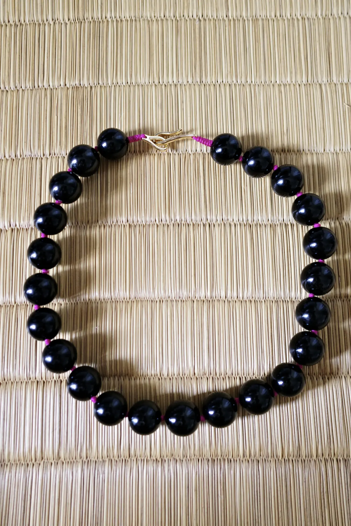 Himo - Black Monolith Choker — product photograph