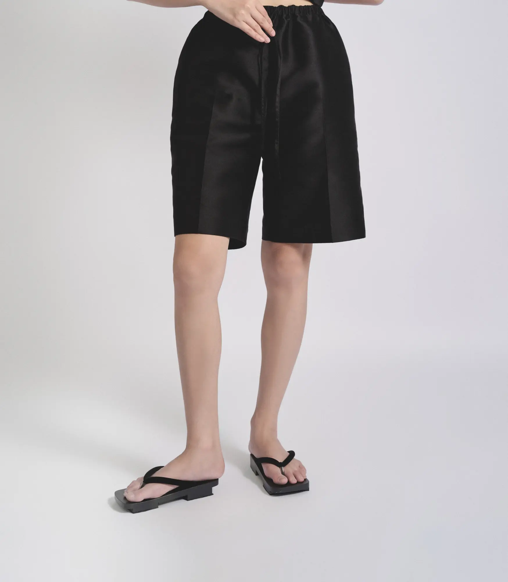 Himo - Signature Short Black Taffeta — product photograph