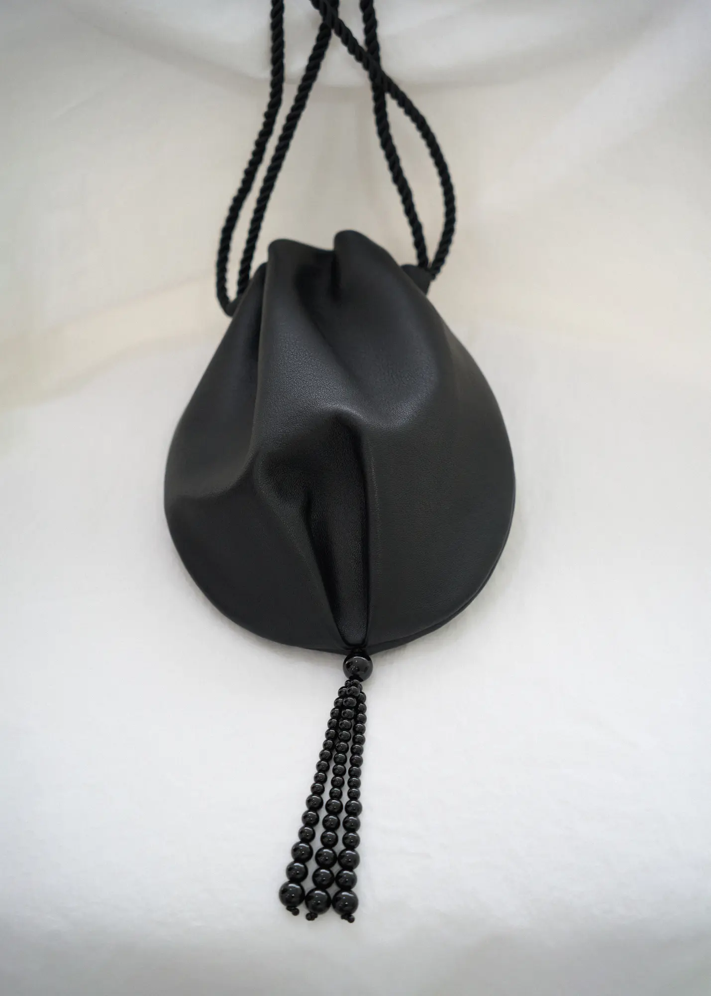 Himo 02 - Signature Jade Stone Details — alternate view